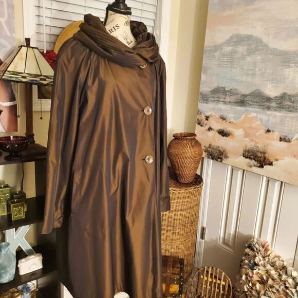 Vtg Gallery Water Repellent Accordian Plated Neckline Stylish Raincoat - Picture 2 of 13